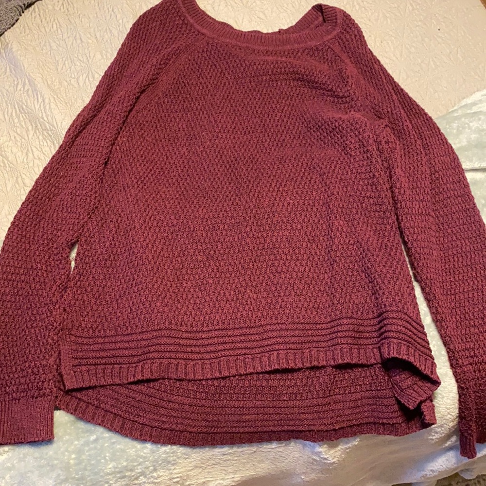 Maroon knit sweater